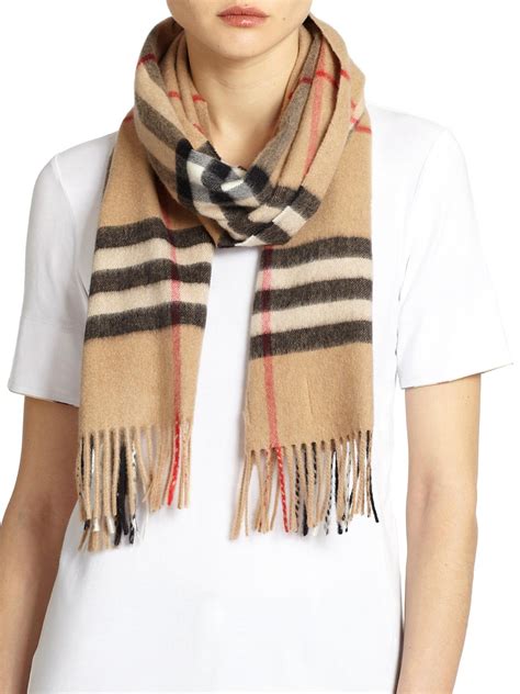 cachemire burberry|burberry cashmere check scarf.